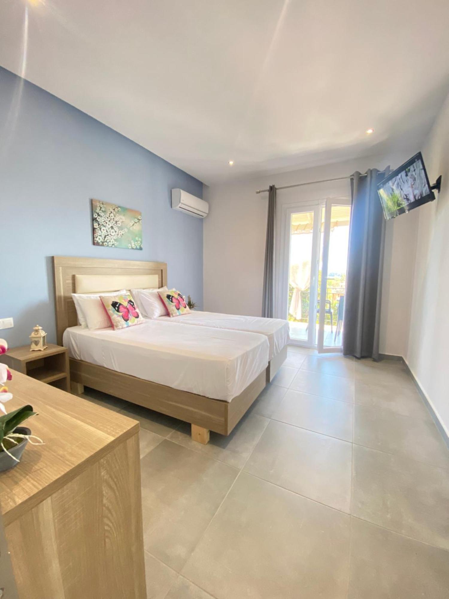 Paradiso Hotel Sea View And Pool Suites Ipsos Corfu Exterior foto