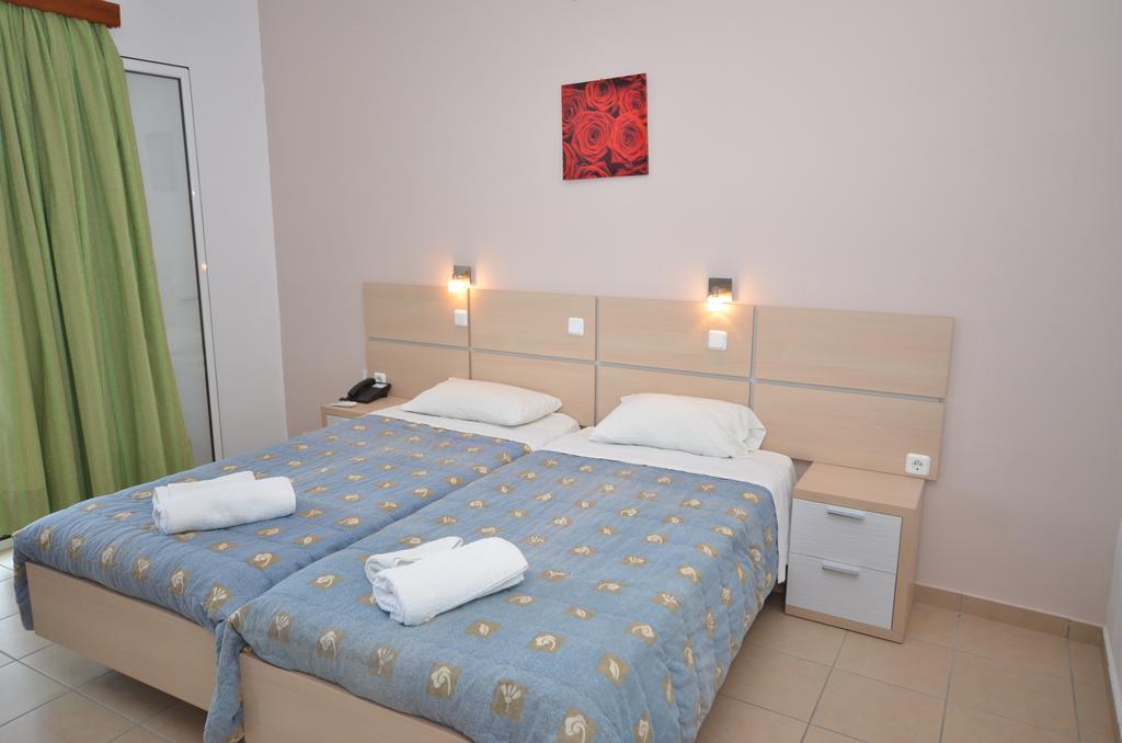 Paradiso Hotel Sea View And Pool Suites Ipsos Corfu Exterior foto
